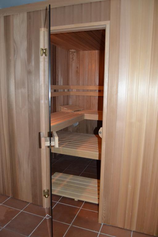 Hejtmansky Dvur Hotel Slany Bagian luar foto