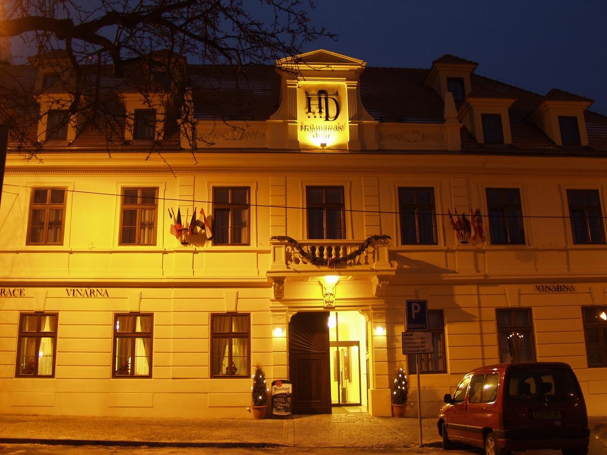 Hejtmansky Dvur Hotel Slany Bagian luar foto